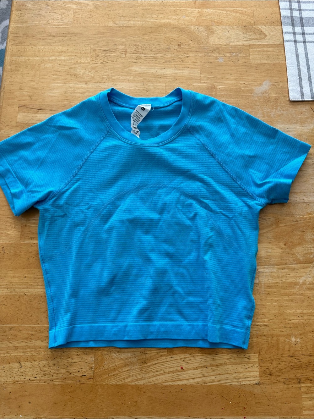 Lululemon crop swiftly short sleeve shirt size 6